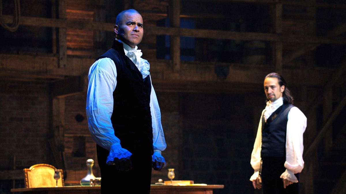 Christopher Jackson as George Wasington and Lin-Manuel Miranda as Alexander Hamilton in Hamilton (2020 film)