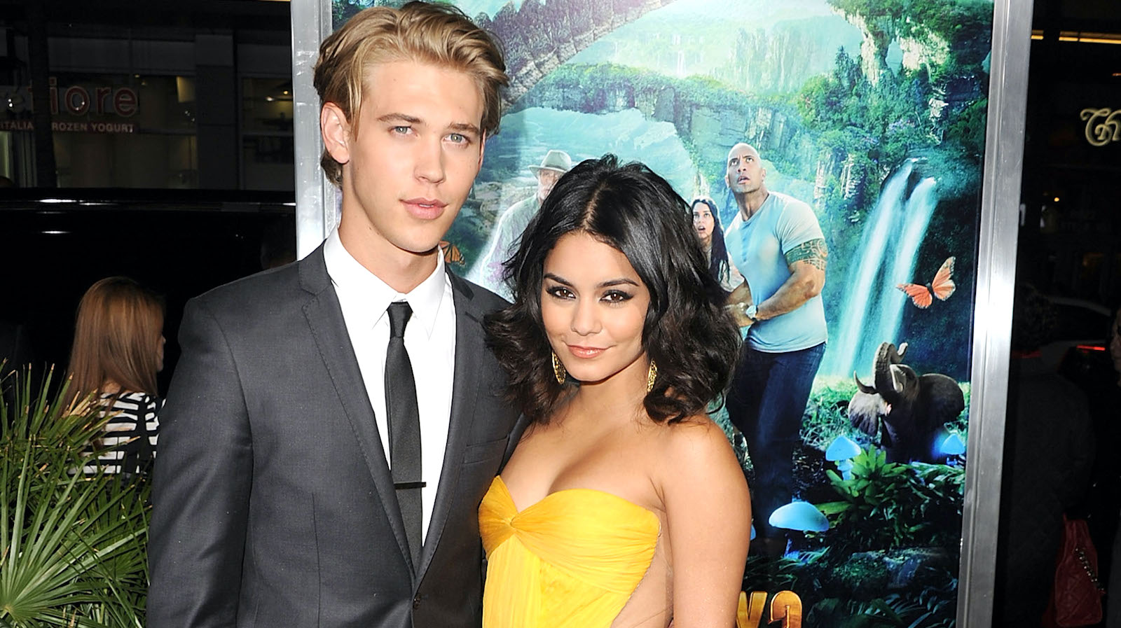 Austin Butler - Vanessa Hudgens