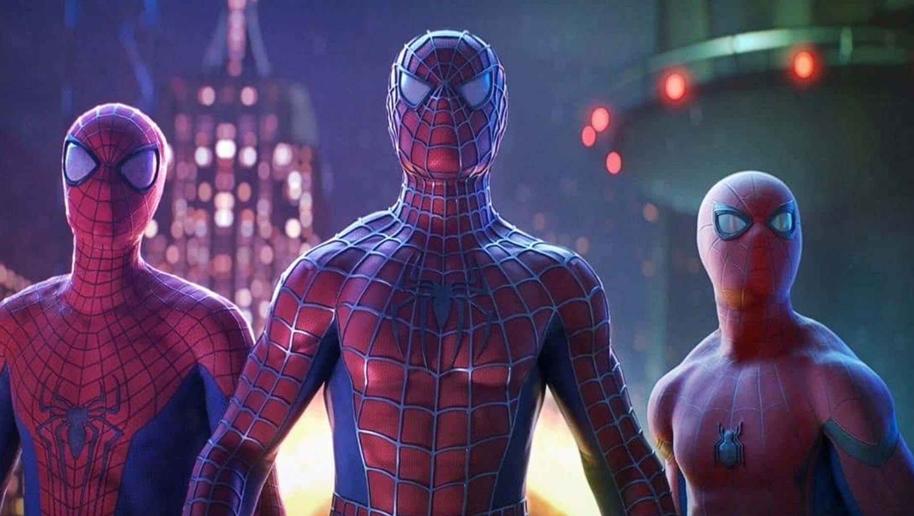 3 Spider-Mans facing the camera