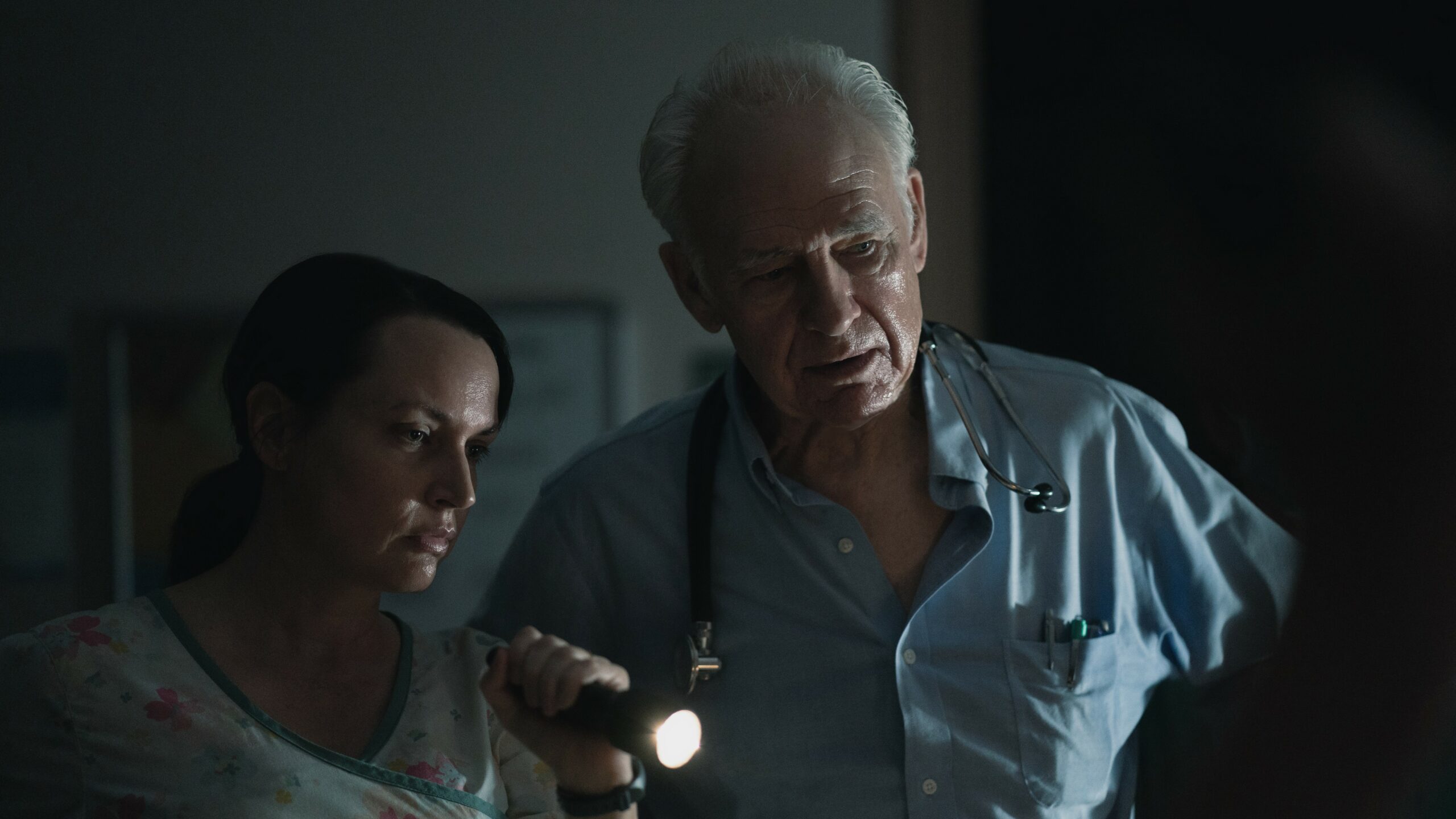 Doctor Horace Baltz (Robert Pine) and Diane Robichaux (Julie Ann Emery) in Five Days at Memorial (AppleTV+)