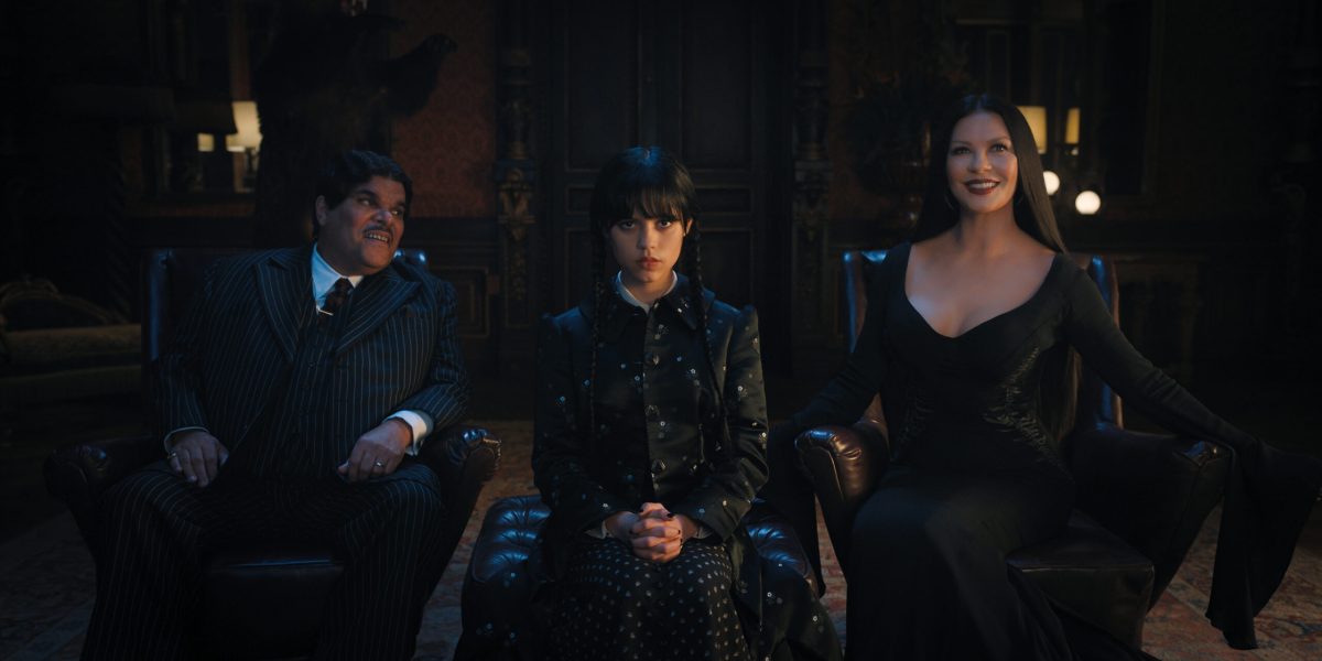 Wednesday. (L to R) Luis Guzmán as Gomez Addams, Jenna Ortega as Wednesday Addams, Catherine Zeta-Jones as Morticia Adams in episode 101 of Wednesday.