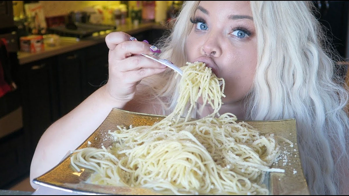 Trisha Paytas Youtube Mukbang