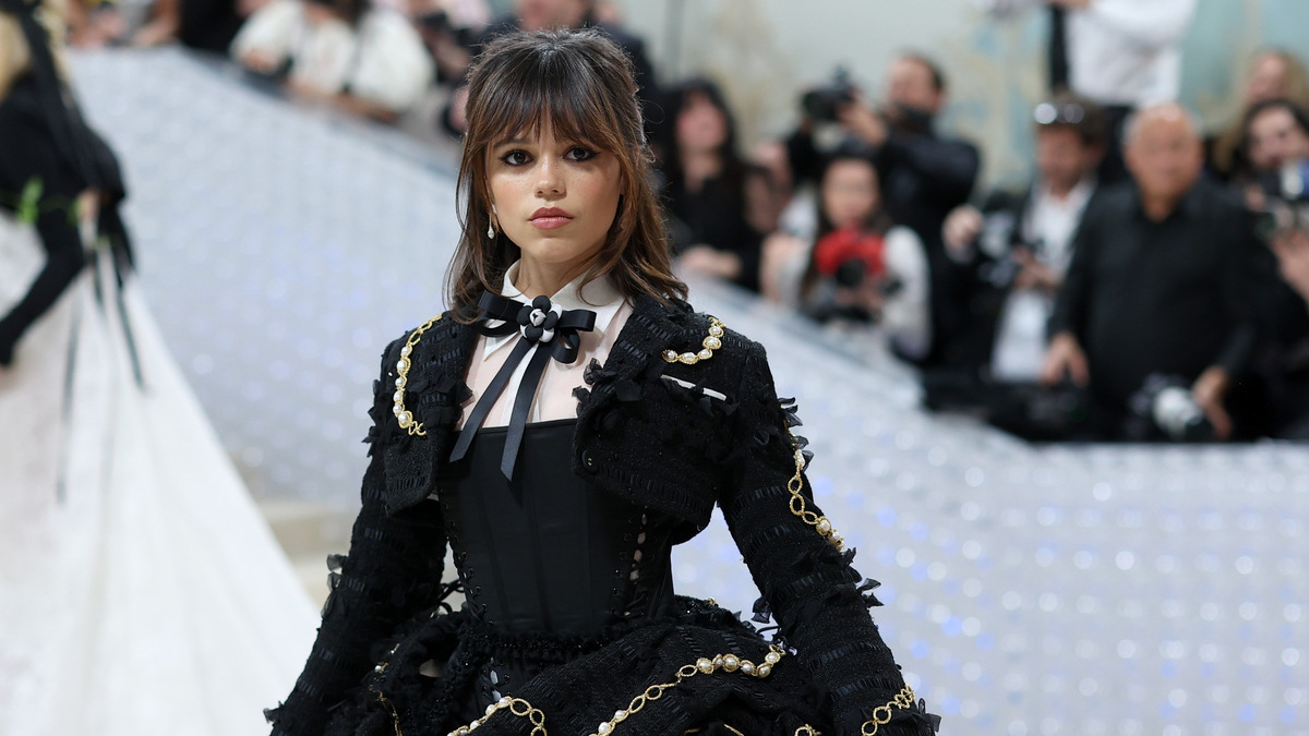 Jenna Ortega attends The 2023 Met Gala Celebrating "Karl Lagerfeld: A Line Of Beauty" at The Metropolitan Museum of Art on May 01, 2023 in New York City.