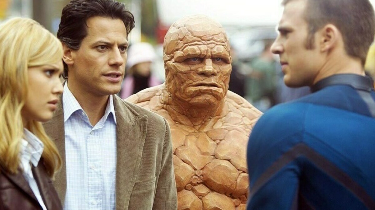 Jessica Alba, Ioan Gruffudd, Michael Chiklis, and Chris Evans in 'Fantastic Four'