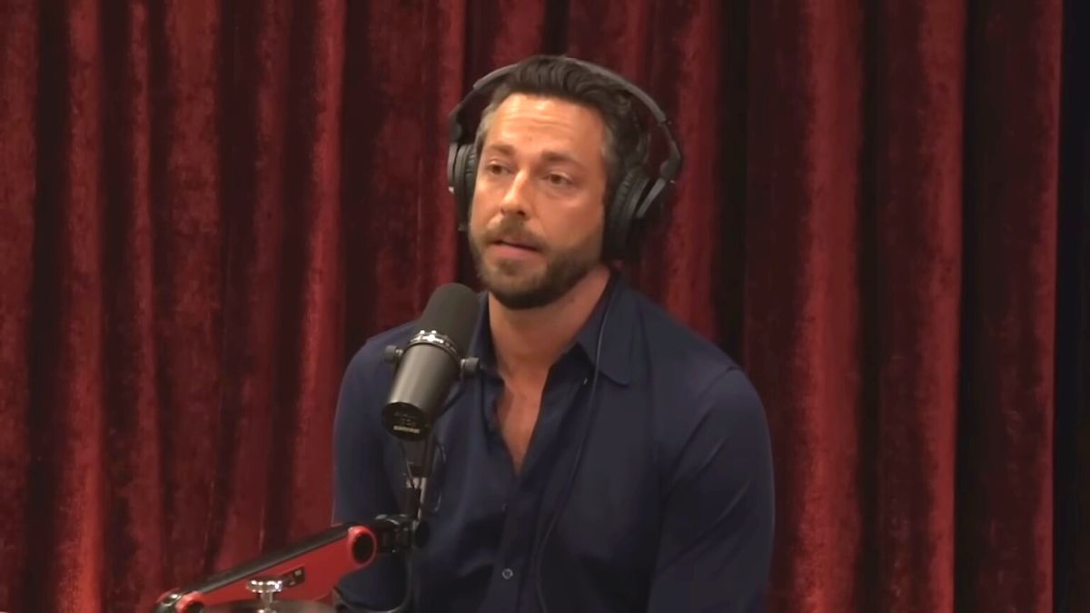 A clip of Zachary Levi praising Jordan Peterson on Joe Rogan's podcast has Twitter giving him the side eye