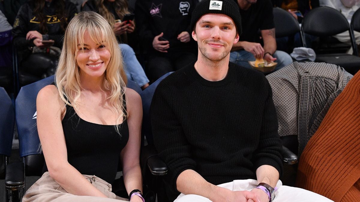 LOS ANGELES, CALIFORNIA - JANUARY 15: Nicholas Hoult and Bryana Holly attend a basketball game between the Los Angeles Lakers and the Philadelphia 76ers at Crypto.com Arena on January 15, 2023 in Los Angeles, California.