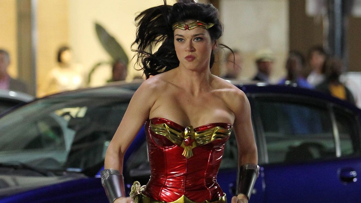 wonder woman 2011