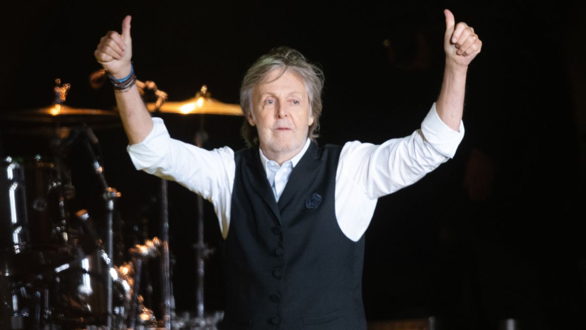 GLASTONBURY, ENGLAND - JUNE 25: Paul McCartney performs as he headlines the Pyramid Stage during day four of Glastonbury Festival at Worthy Farm, Pilton on June 25, 2022 in Glastonbury, England. 