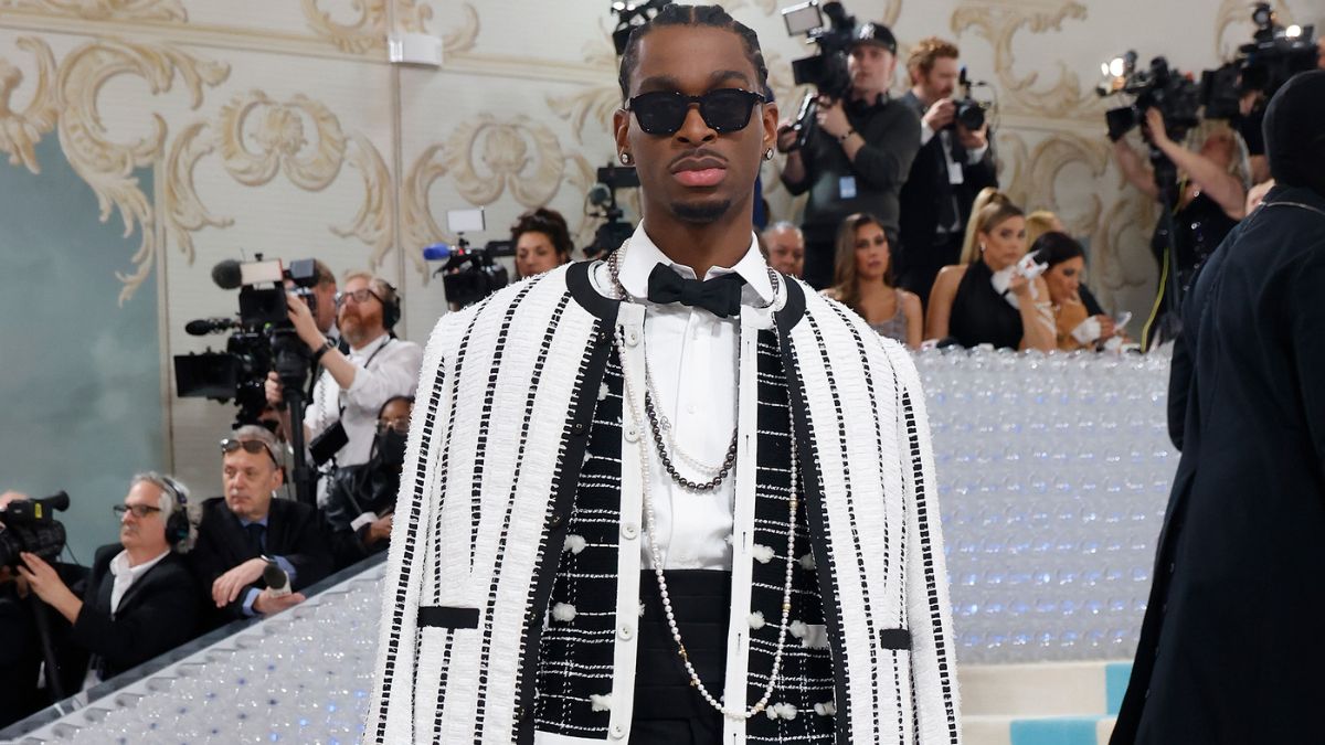 NEW YORK, NEW YORK - MAY 01: Shai Gilgeous-Alexander attends the 2023 Costume Institute Benefit celebrating "Karl Lagerfeld: A Line of Beauty" at Metropolitan Museum of Art on May 01, 2023 in New York City. 