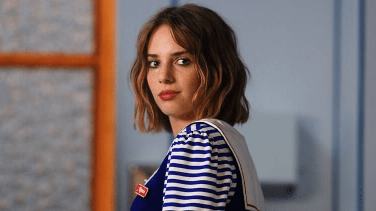 Maya Hawke as Robin