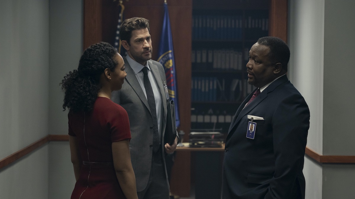 Betty Gabriel (Elizabeth Wright), John Krasinski (Jack Ryan), Wendell Pierce (James Greer)