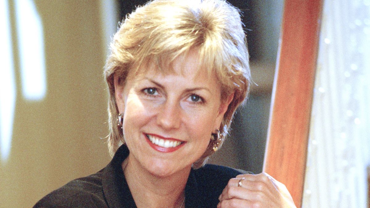 English television presenter Jill Dando (1961 - 1999), UK, 30th October 1996. (Photo by Colin Davey/Getty Images)