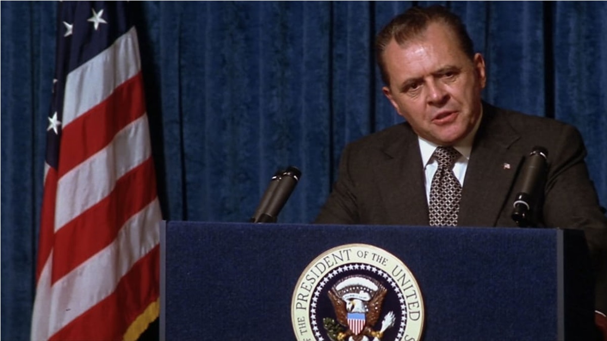 Anthony Hopkins as Richard Nixon