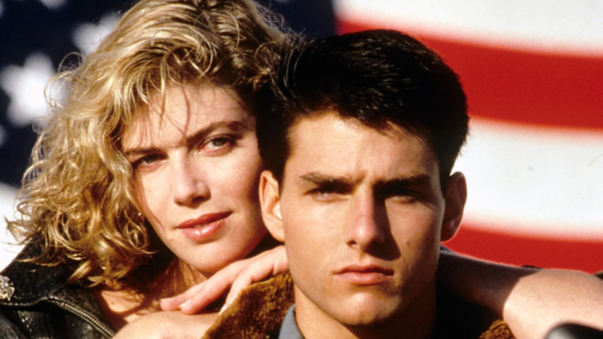 Kelly McGillis and Tom Cruise