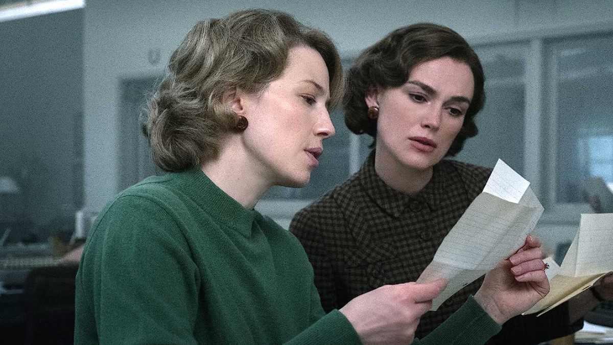 Carrie Coon and Keira Knightley in 'Boston Strangler'