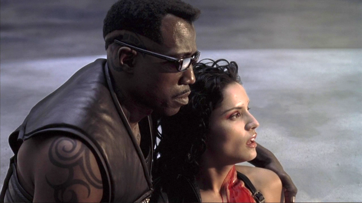 blade holding nyssa in blade ii