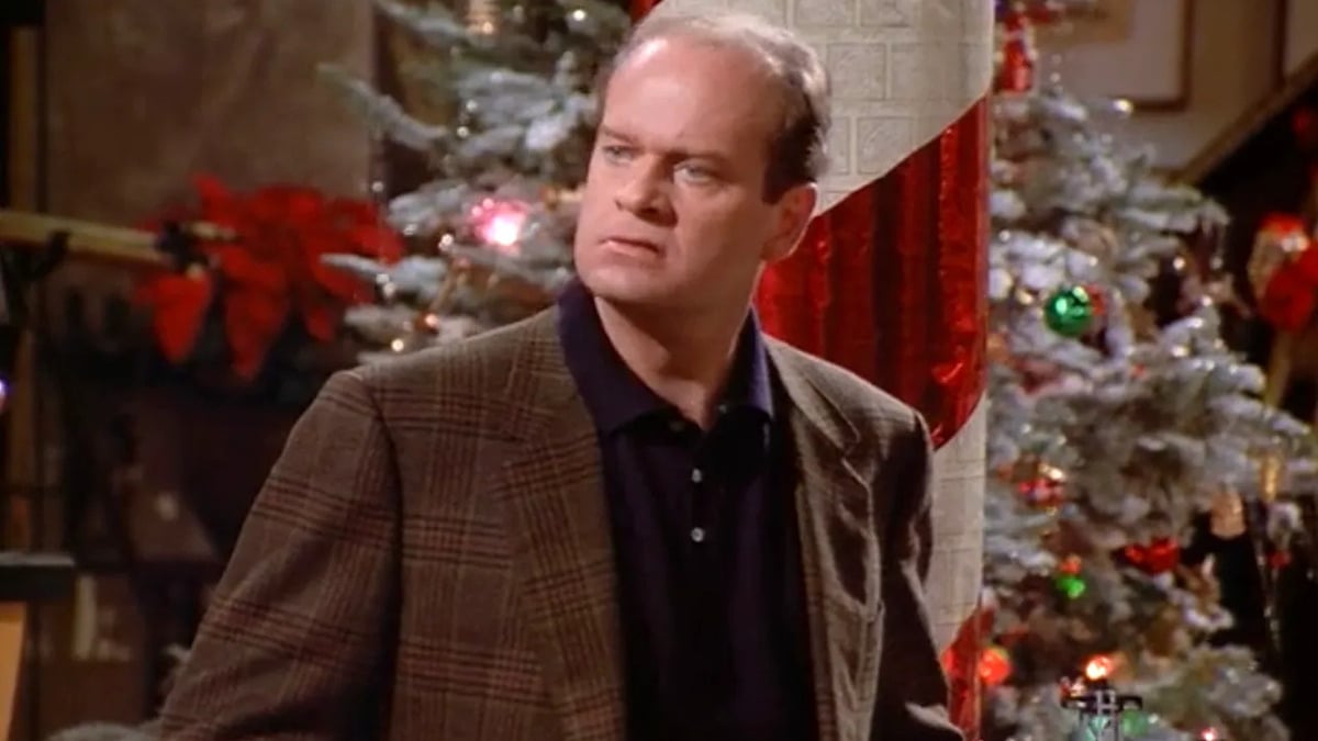 A grouchy-looking Frasier Crane (Kelsey Grammer) in the episode Frasier Grinch