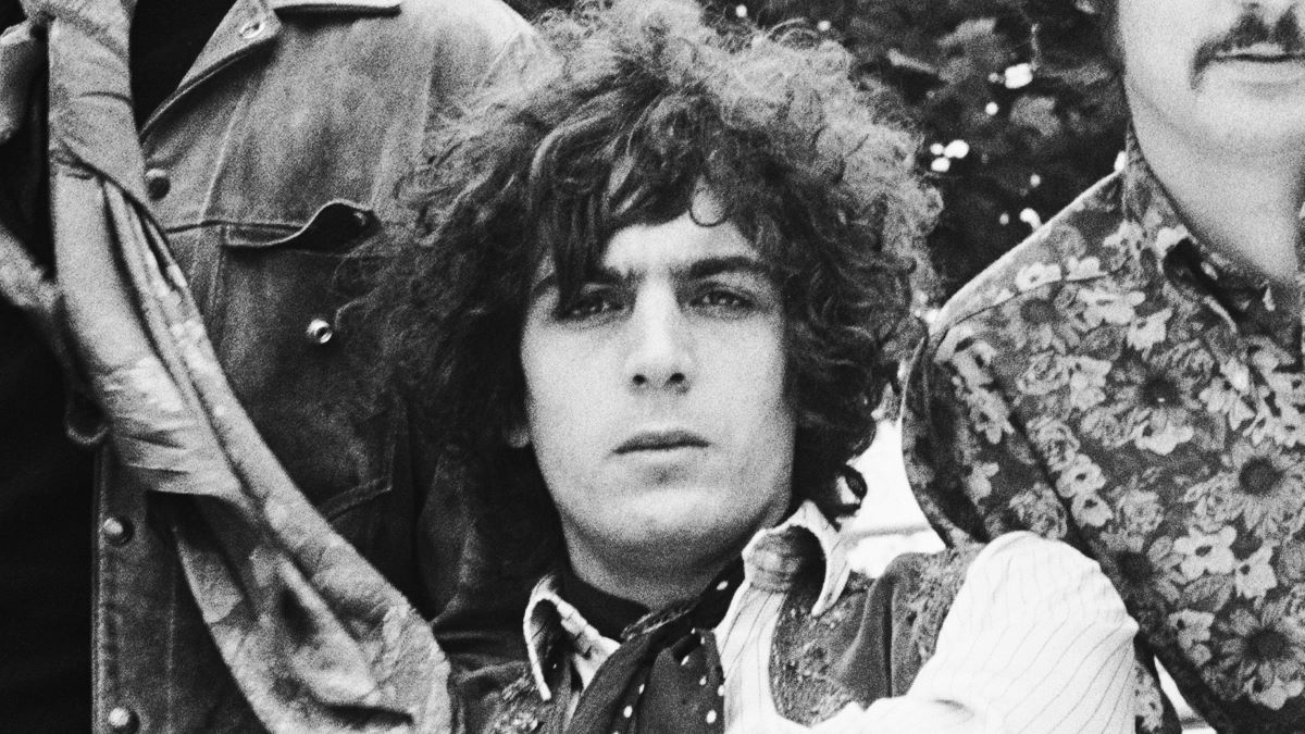 Syd Barrett, founding singer, songwriter and guitarist of Pink Floyd, in 1967. (Photo by Chris Walter/WireImage)