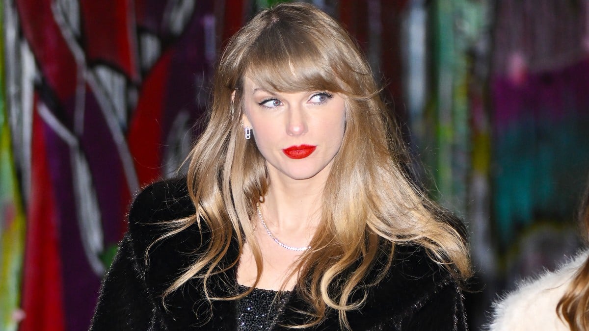 Taylor Swift threatens to sue Jack Sweeney