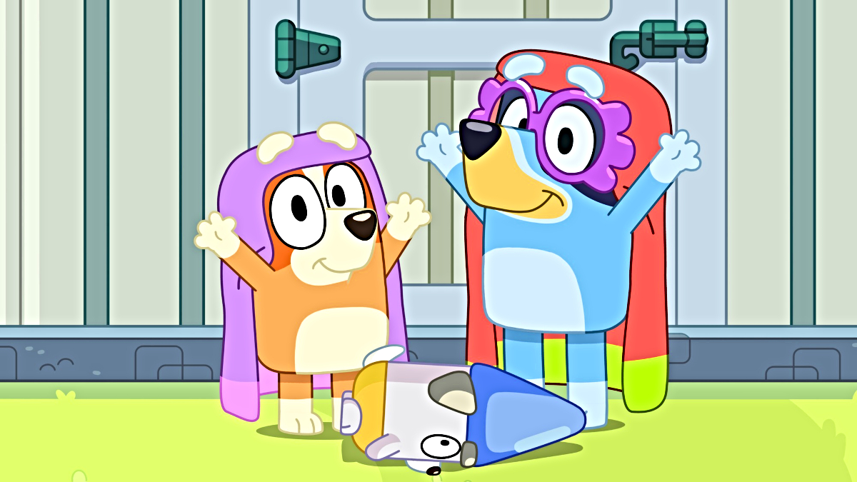 Bluey and Bingo dresses as Janet and Rita in 'Bluey' episode 152