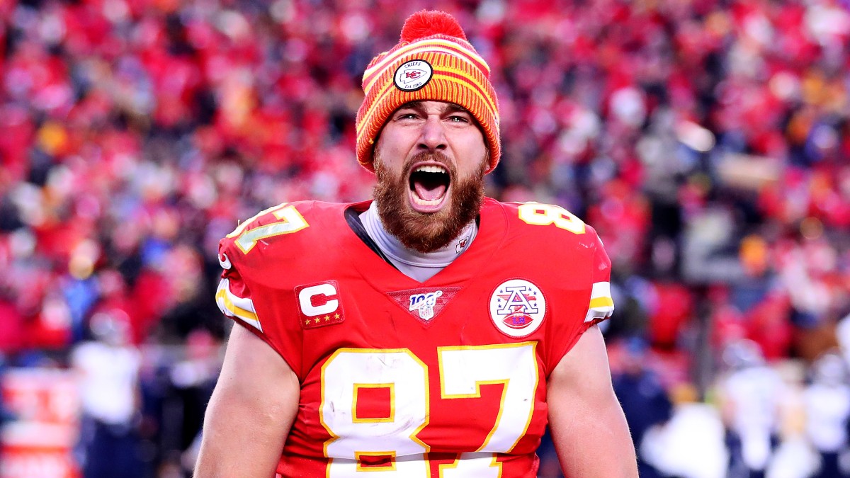 Travis Kelce retire