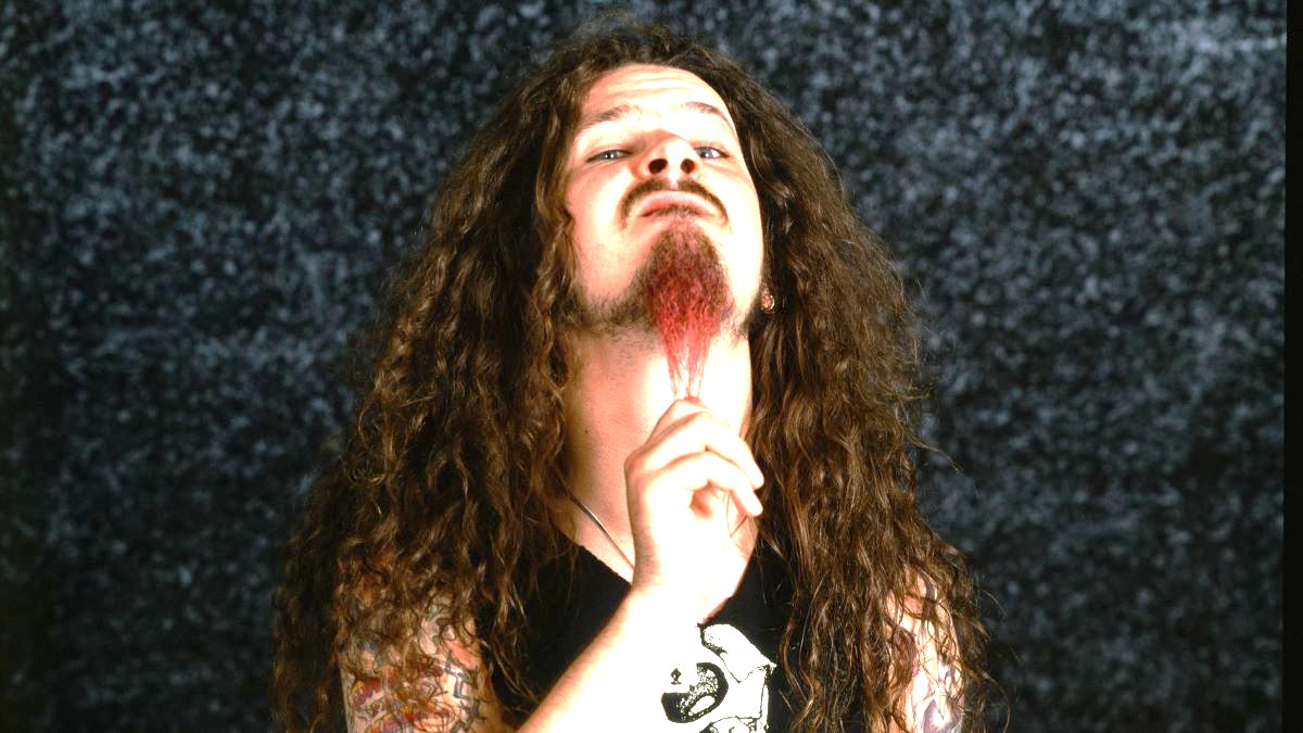 Gutchie Kojima/Shinko Music/Getty Images) Pantera, photo shoot in Tokyo during their First Japan tour 2006, Japan, July 1992. Dimebag Darrell (guitar). (Photo by Gutchie Kojima/Shinko Music/Getty Images)