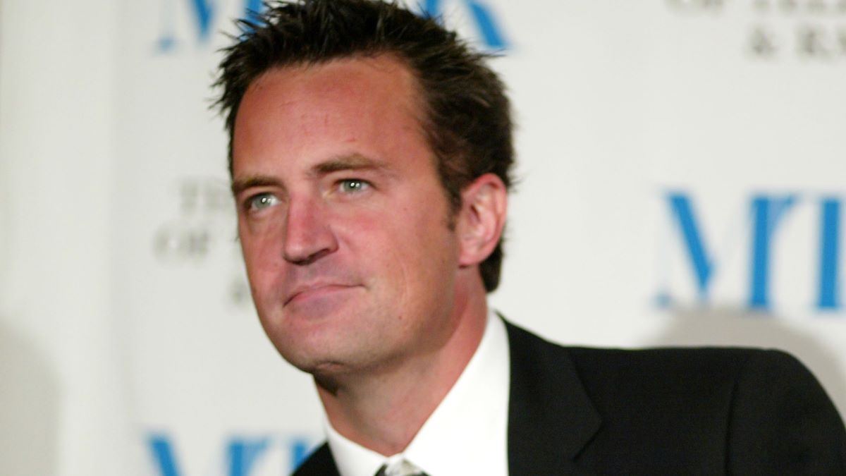 Matthew Perry during The Museum Of Television & Radio To Honor CBS News's Dan Rather And Friends Producing Team at The Beverly Hills Hotel in Beverly Hills, CA, United States. (Photo by Chris Polk/FilmMagic)