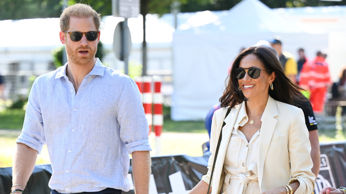 DUSSELDORF, GERMANY - SEPTEMBER 15: Prince Harry, Duke of Sussex and Meghan, Duchess of Sussex attend the cycling medal ceremony at the Cycling Track during day six of the Invictus Games Düsseldorf 2023 on September 15, 2023 in Dusseldorf, Germany. 