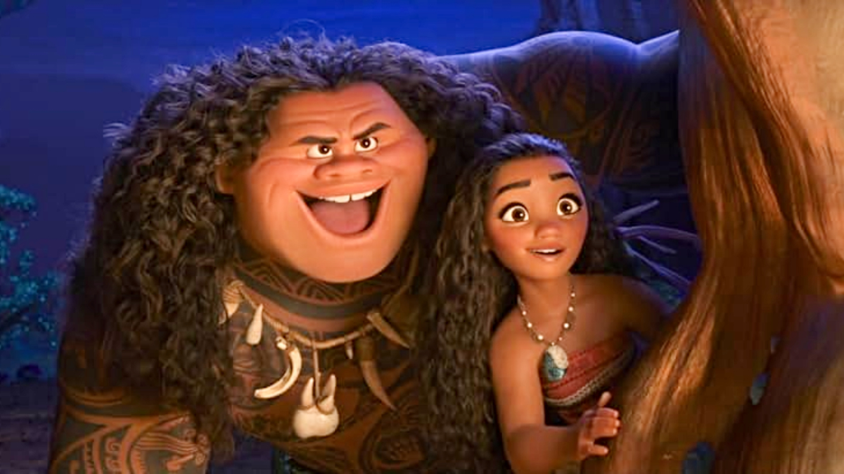 Maui and Moana peeking from behind a tree in 'Moana'