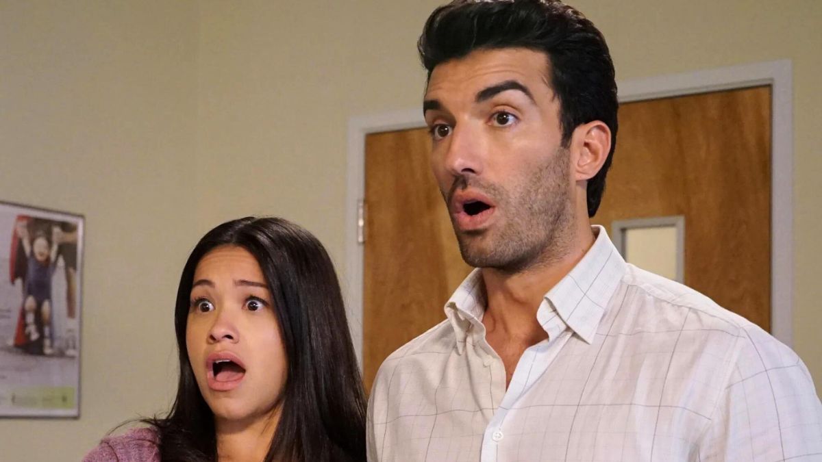 Jane and Rafael shocked on Jane the Virgin