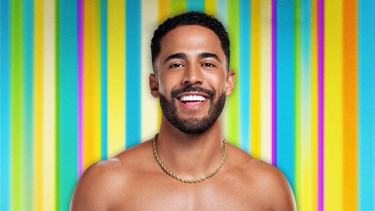 Kendall Washington smiling in a promotional image for season 6 of Love Island: USA.