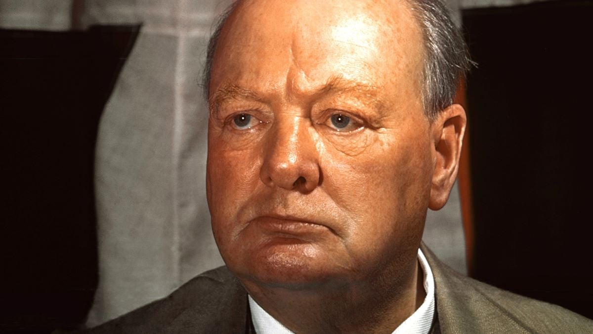 British Prime Minister Winston Churchill poses for a portrait in front of a Union Jack circa 1945 in London, England. (Photo by Michael Ochs Archives/Getty Images)